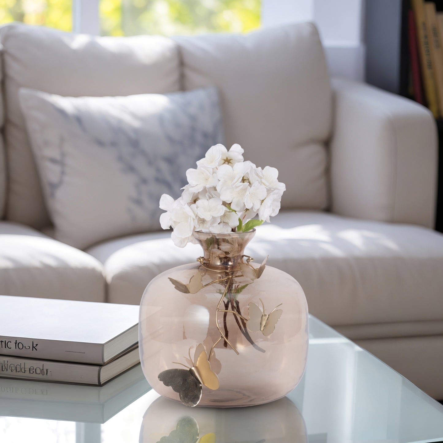 VASE BUTTERFLY