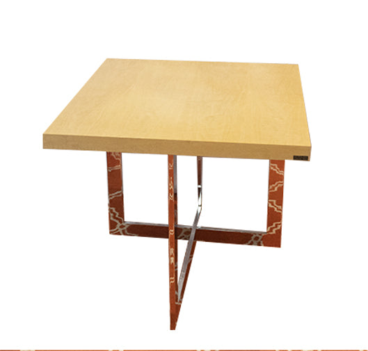 CORNER TABLE W25 1/2" D25 1/2" H25 1/4"